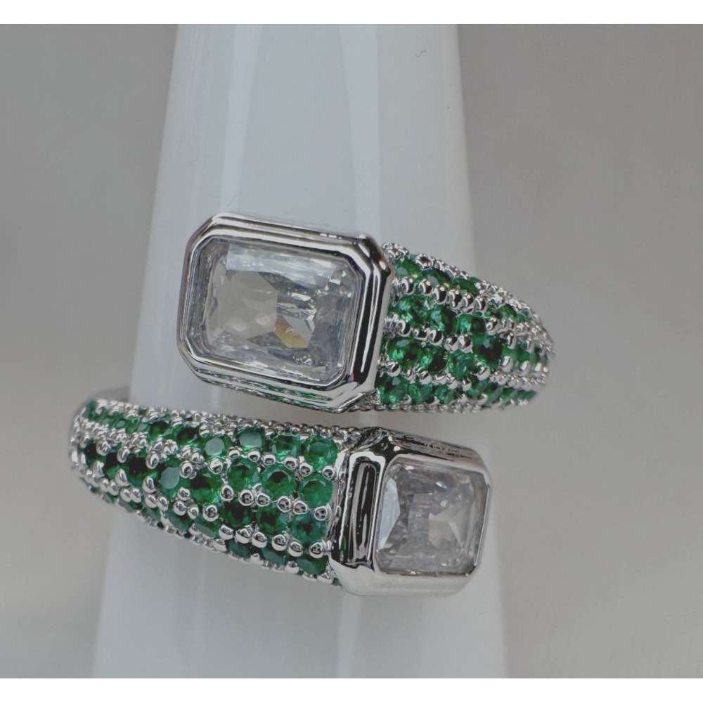 Bomb Party May Ring Size 8 RG93595 Treetop Views Diamond CZ Emerald Rhodium